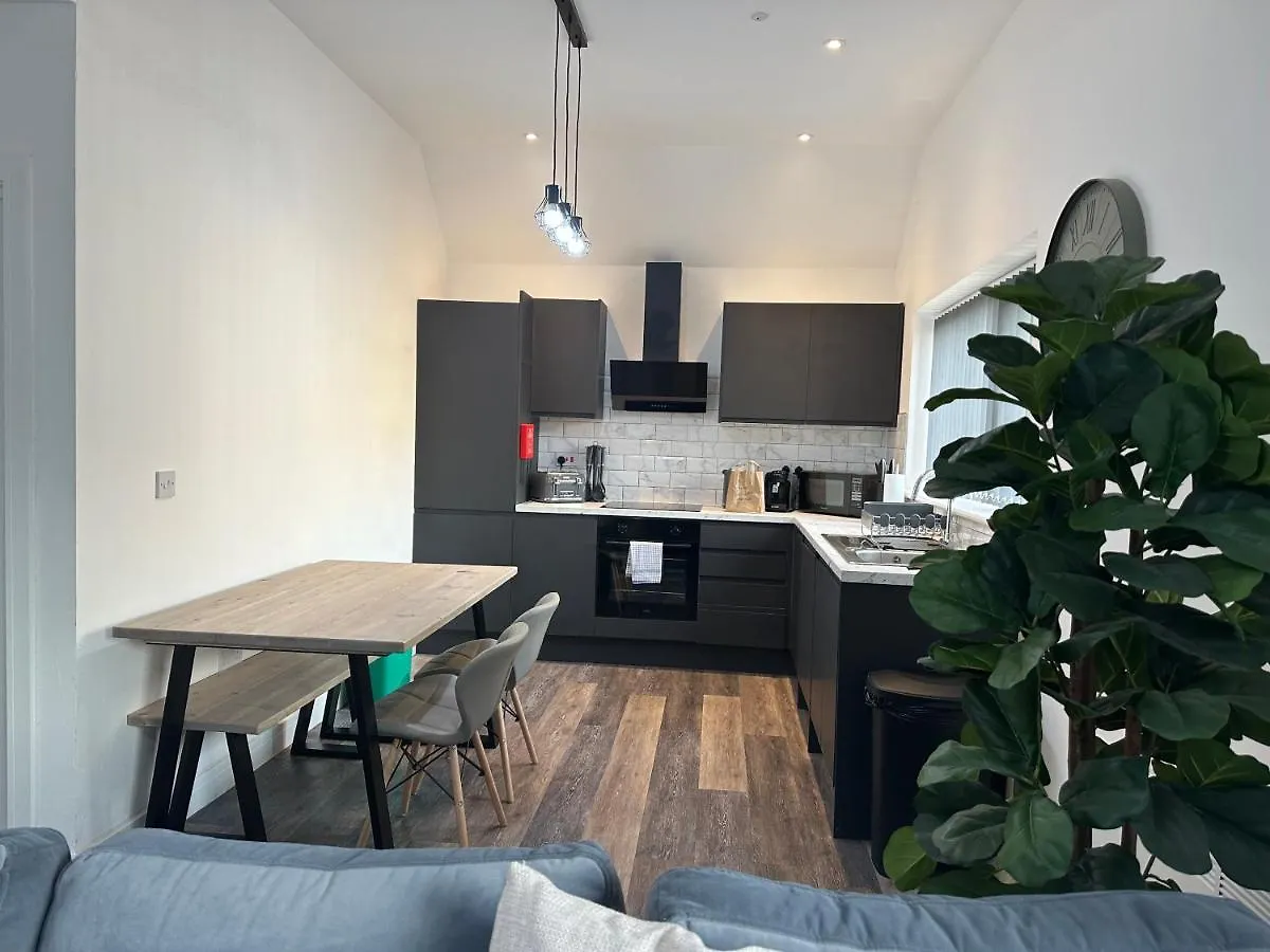 Sapphire Premier Apartments W/Secure Parking Cardiff